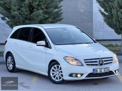 2012 MODEL MERCEDES B180 KOLDAN OTOMATİK VİTES K.K 12TAKSİT