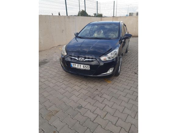 Sahibinden Hyundai Accent Blue 1.4 CVVT Prime 2012 Model  164.500 km Siyah