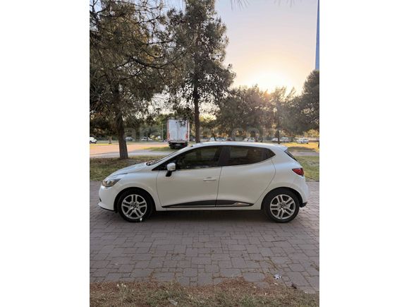 Renault Clio 1.5 Dizel Hatasız Boyasız