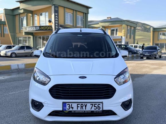 Galeriden Ford Tourneo Courier 1.5 TDCi Delux 2022 Model Van
