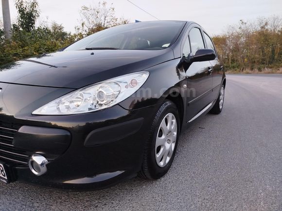 Sahibinden Peugeot 307 1.6 Comfort 2006 Model  208.000 km Siyah