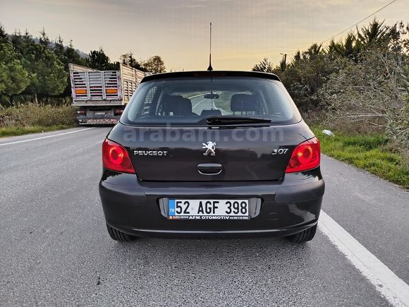 Sahibinden Peugeot 307 1.6 Comfort 2006 Model  208.000 km Siyah