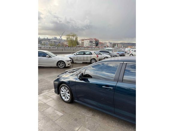 Sahibinden Toyota Corolla 1.5 Dream X-Pack 2023 Model 