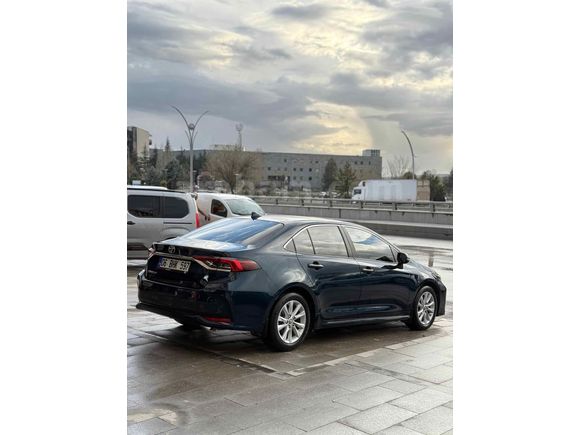 Sahibinden Toyota Corolla 1.5 Dream X-Pack 2023 Model 