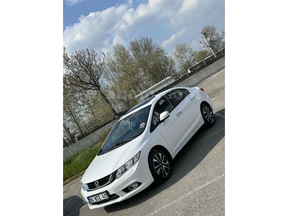 Sahibinden Honda Civic 1.6i VTEC Executive 2015 Model 