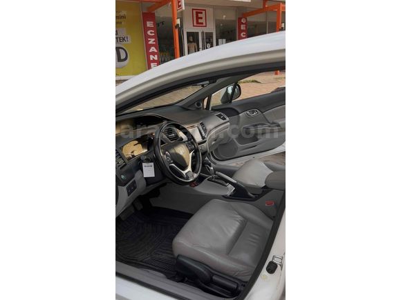 Sahibinden Honda Civic 1.6i VTEC Executive 2015 Model 