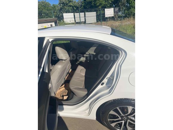 Sahibinden Honda Civic 1.6i VTEC Executive 2015 Model 