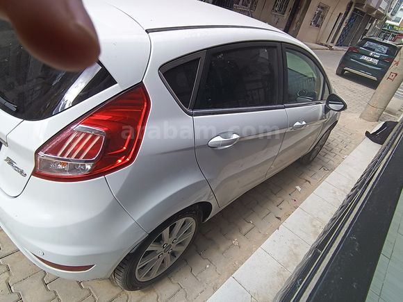 Sahibinden Ford Fiesta 1.6 Titanium 2017 Model 