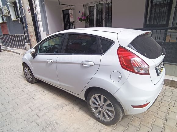 Sahibinden Ford Fiesta 1.6 Titanium 2017 Model 