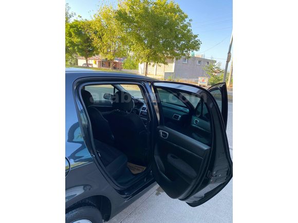Sahibinden Peugeot 307 1.6 HDi Designtech 2008 Model  312.000 km Siyah