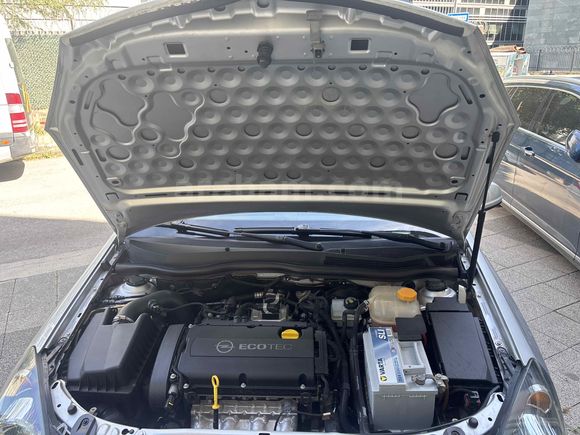 Sahibinden Opel Astra 1.6 Enjoy Plus 2012 Model     Sadece 33 bin km de