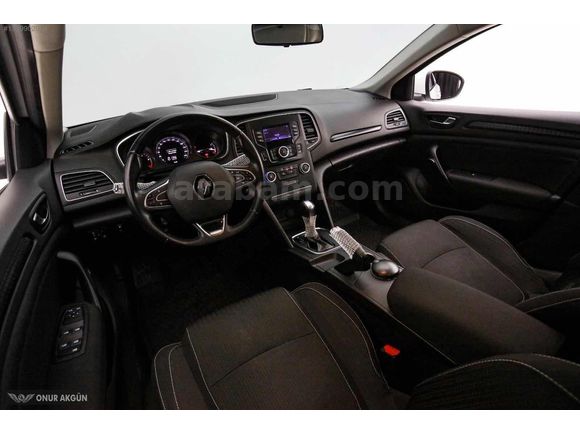MEGANE 4 TOUCH YETKİLİ SERVİS BAKIMLI HATASIZ