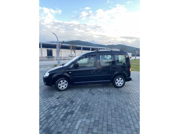 Sahibinden Volkswagen Caddy 1.9 TDI Kombi Life 2010 Model Çorum 222.236 km Siyah