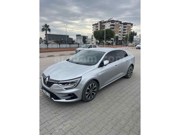 Sahibinden Renault Megane 1.3 TCe Icon 2023 Model 
