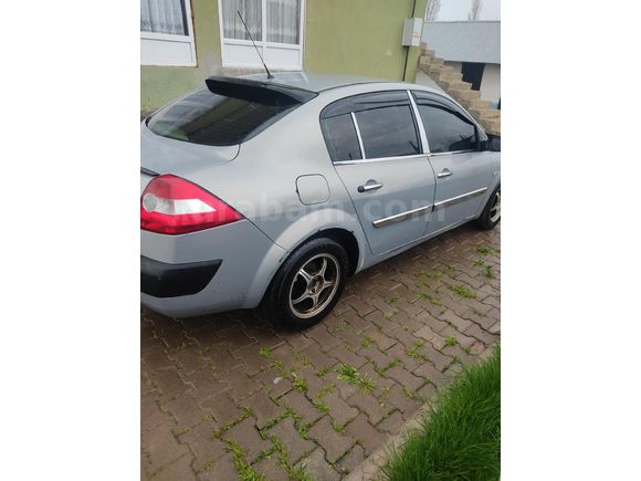 Sahibinden Renault Megane 1.4 Authentique 2006 Model