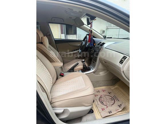 Sahibinden Toyota Corolla 1.4 D-4D Elegant 2011 Model  207000 km Füme
