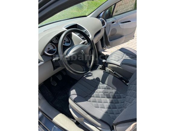 Değişensiz / Peugeot 207 / 203.000 km/  Bakımlı