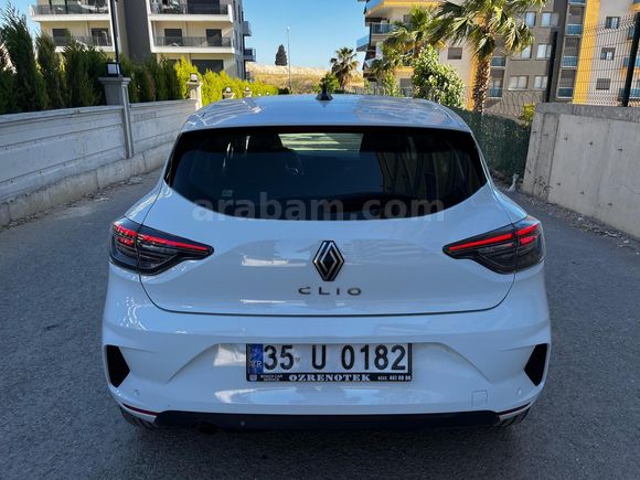 ACİL1219950TL2025 CLİO 1.0 TCe HAYALET ORJINAL OTOMATİK 16000KM