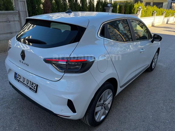 ACİL1219950TL2025 CLİO 1.0 TCe HAYALET ORJINAL OTOMATİK 16000KM