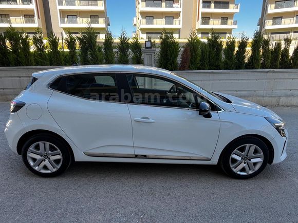 ACİL1219950TL2025 CLİO 1.0 TCe HAYALET ORJINAL OTOMATİK 16000KM
