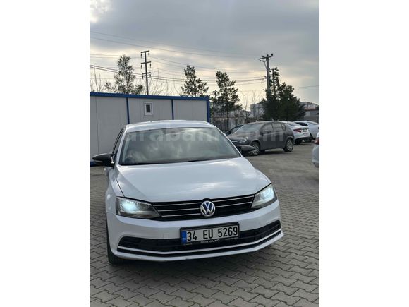 Sahibinden Volkswagen Jetta 1.6 TDi Trendline 2015 Model  270.000 km Beyaz