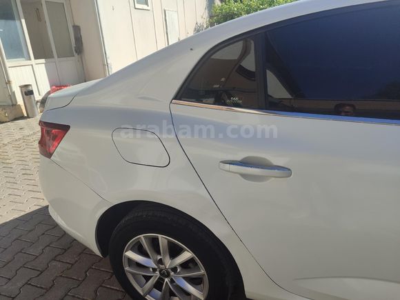 Sahibinden Renault Megane 1.5 dCi Touch 2017 Model  204.000 km Beyaz