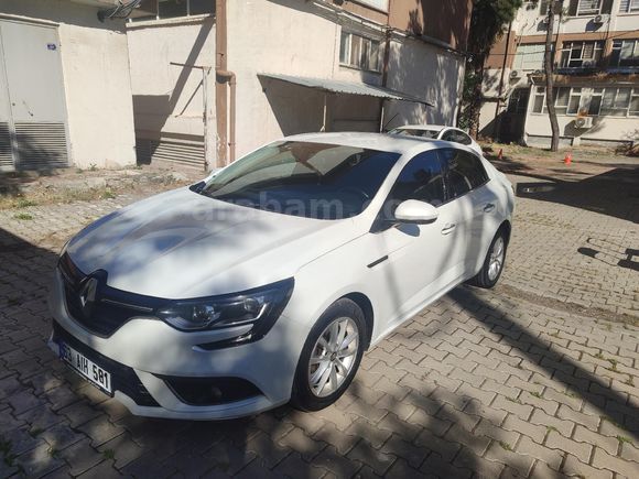 Sahibinden Renault Megane 1.5 dCi Touch 2017 Model  204.000 km Beyaz