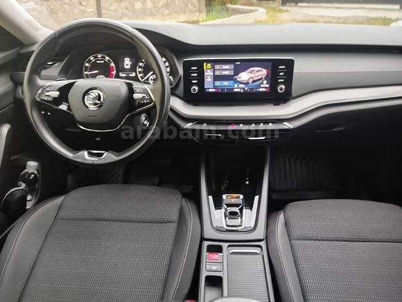 2023 MODEL SKODA OCTAVİA  1.0 E-TECH ELİTE DSG   ARAÇ YETKİLİ SERVİS BAKIMLI