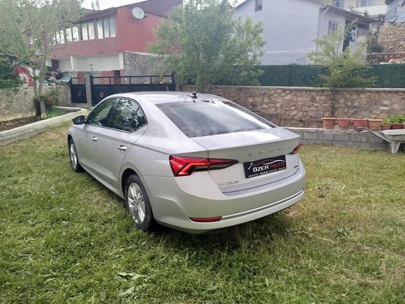2023 MODEL SKODA OCTAVİA  1.0 E-TECH ELİTE DSG   ARAÇ YETKİLİ SERVİS BAKIMLI