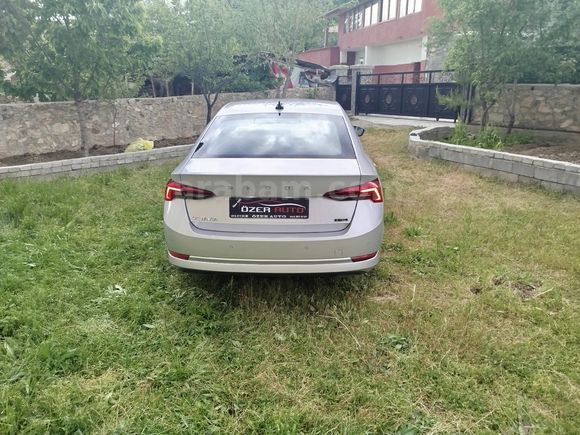 2023 MODEL SKODA OCTAVİA  1.0 E-TECH ELİTE DSG   ARAÇ YETKİLİ SERVİS BAKIMLI