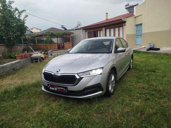 2023 MODEL SKODA OCTAVİA  1.0 E-TECH ELİTE DSG   ARAÇ YETKİLİ SERVİS BAKIMLI