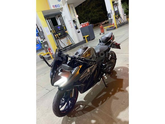 Memurdan CFmoto 250SR Motosiklet 4900km 