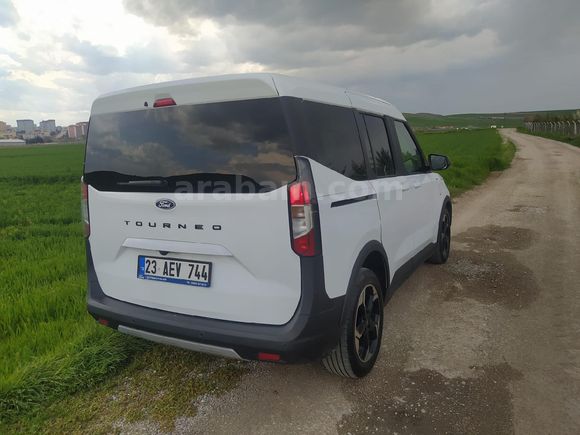 Sahibinden Ford Tourneo Courier 1.0 EcoBoost Active 2024 Model