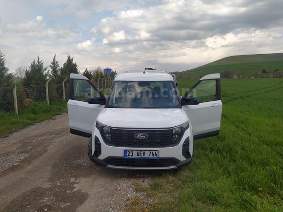 Sahibinden Ford Tourneo Courier 1.0 EcoBoost Active 2024 Model