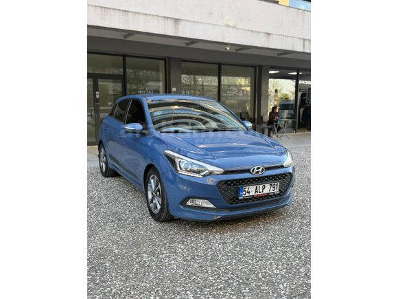 Sahibinden Hyundai i20 1.2 MPI Style 2014 Model