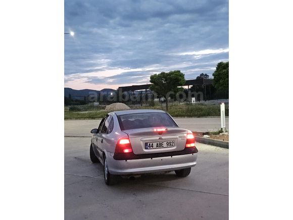 Sahibinden Opel Vectra 2.0 GLS 1996 Model