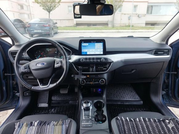Sahibinden Ford Focus 1.5 TDCi Titanium 2020 Model  105.000 km Mavi (metalik)