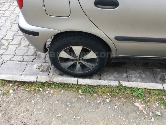 Memurdan 2003 Palio 1.2 16v Klimalı