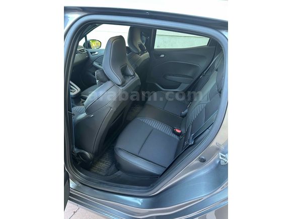 Sahibinden Renault Clio 1.0 TCe Techno Esprit Alpine 2023 Model Kocaeli 38100 km Mineral Gri