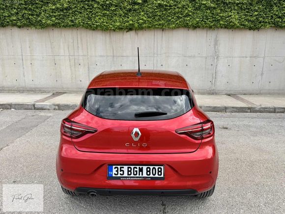 RENAULT CLİO 10 BİN KM'DE OTOMATİK/ TESLA EKRAN/LED FAR/S&S