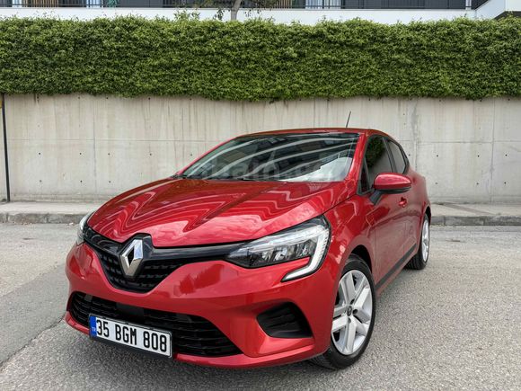 10 BİN KM’DE Renault Clio 1.0 TCe Joy 2022 Model İzmir