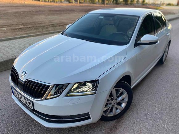 -KETEN- 2019 SKODA OCTAVİA 1.6 TDI STYLE DSG BOYASIZ KAZASIZ MAKYAJLI KASA