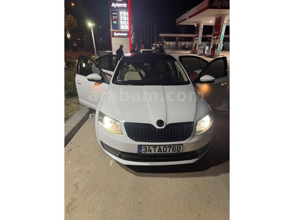 Sahibinden Skoda Octavia 1.6 TDI Style 2015 Model 
