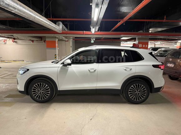 VW TİGUAN  1.5  E-TSI ELEGANS HATASIZ   BOYASIZ  SIFIR AYARINDA