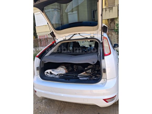 Sahibinden Ford Focus 1.6 Titanium 2010 Model