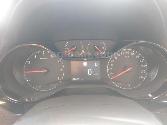 SAHİBİNDEN 17.000 KM'DE DEĞİŞENSİZ EKSTRALI