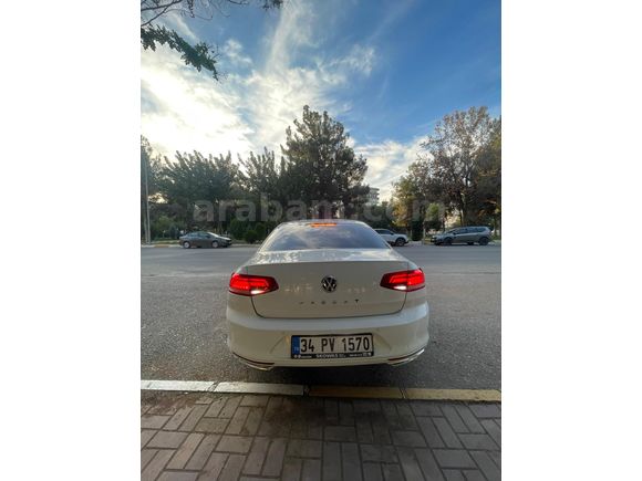 ÖĞRETMENDEN TEMİZ VE MASRAFSIZ AİLE ARACI PASSAT