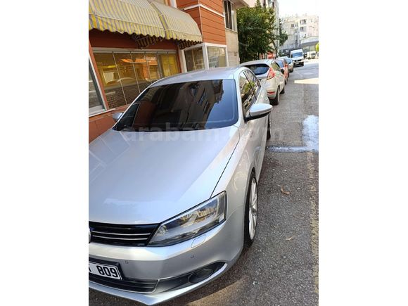 Sahibinden Volkswagen Jetta 1.6 TDi Comfortline 2014 Model Batman 139.000 km Gri (Gümüş)