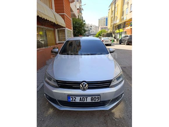 Sahibinden Volkswagen Jetta 1.6 TDi Comfortline 2014 Model Batman 139.000 km Gri (Gümüş)