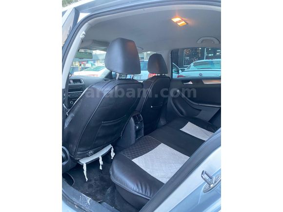 Sahibinden Volkswagen Jetta 1.6 TDi Comfortline 2014 Model Batman 139.000 km Gri (Gümüş)